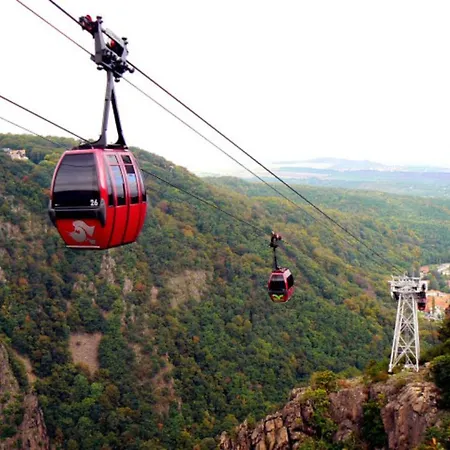Hexenstube - Traumhafter Ausblick & Pool 브라운라제
