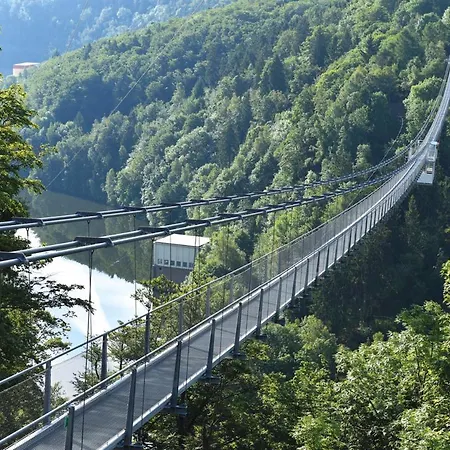 Hexenstube - Traumhafter Ausblick & Pool 아파트 브라운라제