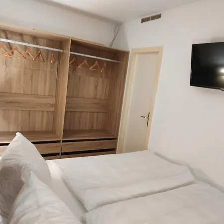 아파트 Hexenstube - Traumhafter Ausblick & Pool 브라운라제