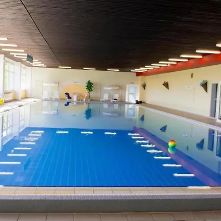 Hexenstube - Traumhafter Ausblick & Pool Apartment Braunlage