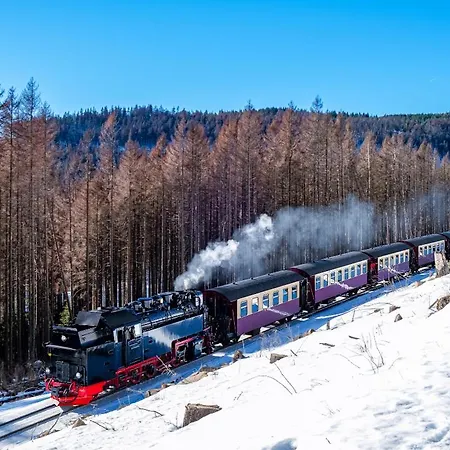 Hexenstube - Traumhafter Ausblick & Pool * 브라운라제